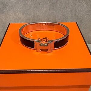 Women’s Clic H Narrow Bracelet in Black and Silver